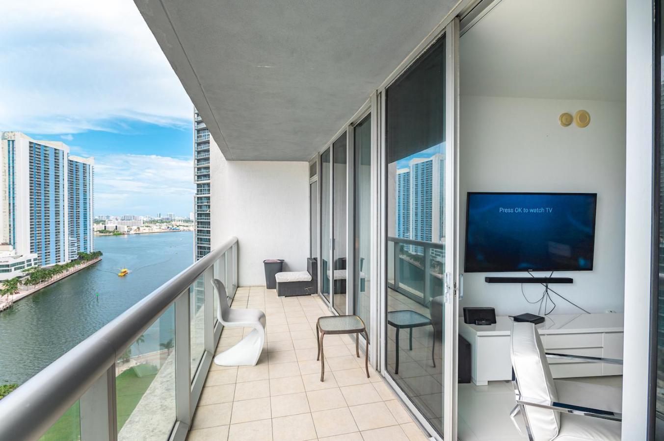 ** W Icon Brickell-Luxury Unit- Free Spa** Miami Exterior photo